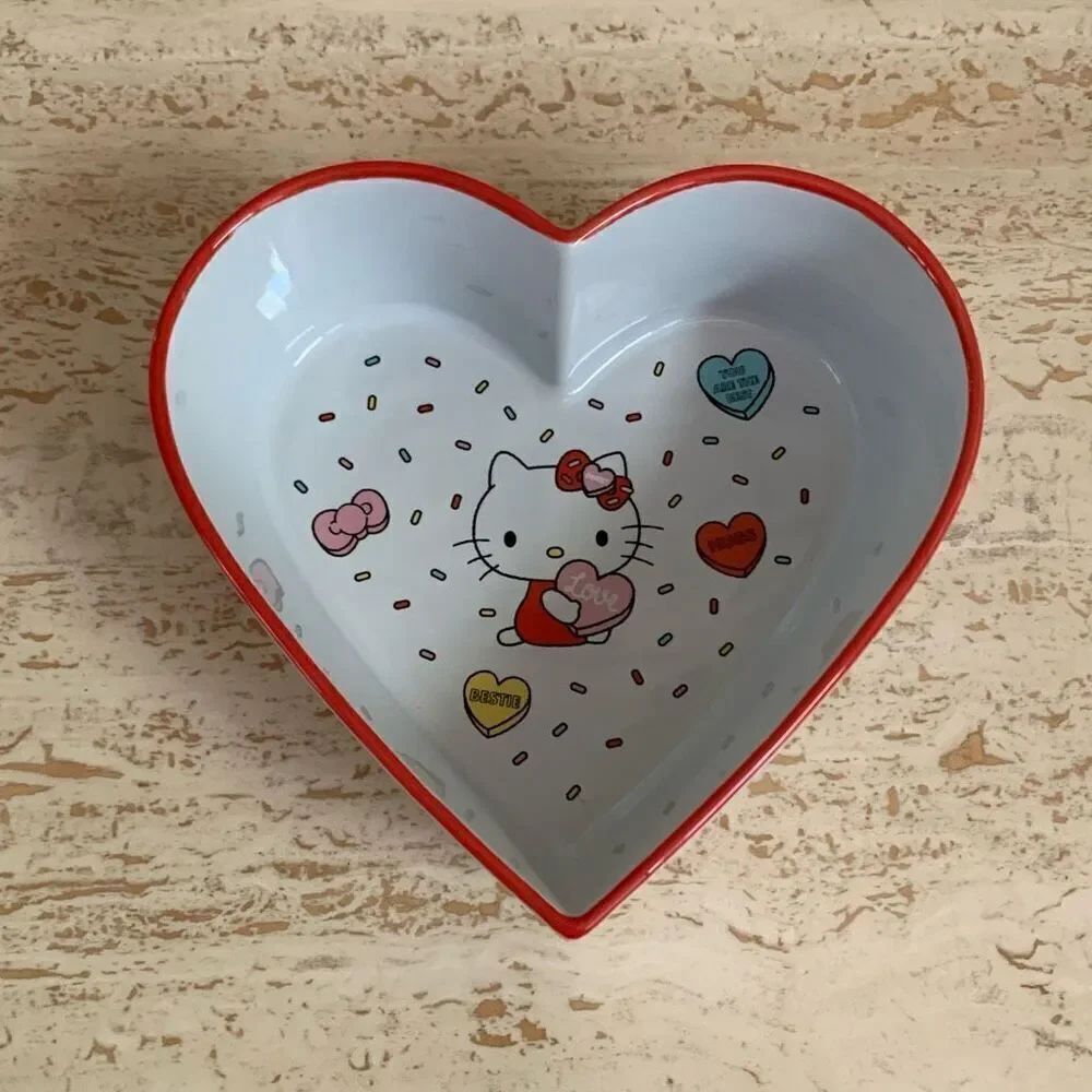Hello Kitty Valentines heart shaped Baking dish